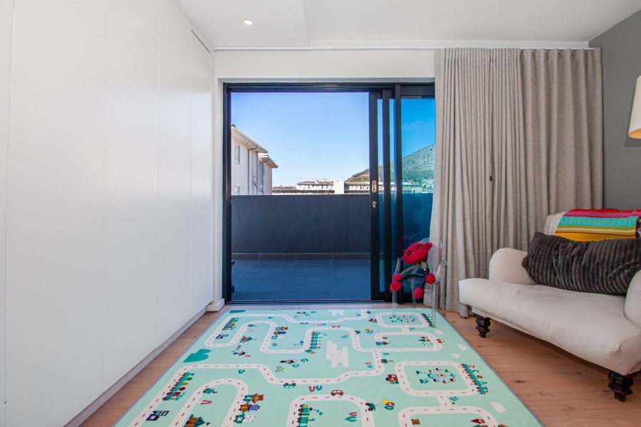 2 Bedroom Property for Sale in Sea Point Western Cape